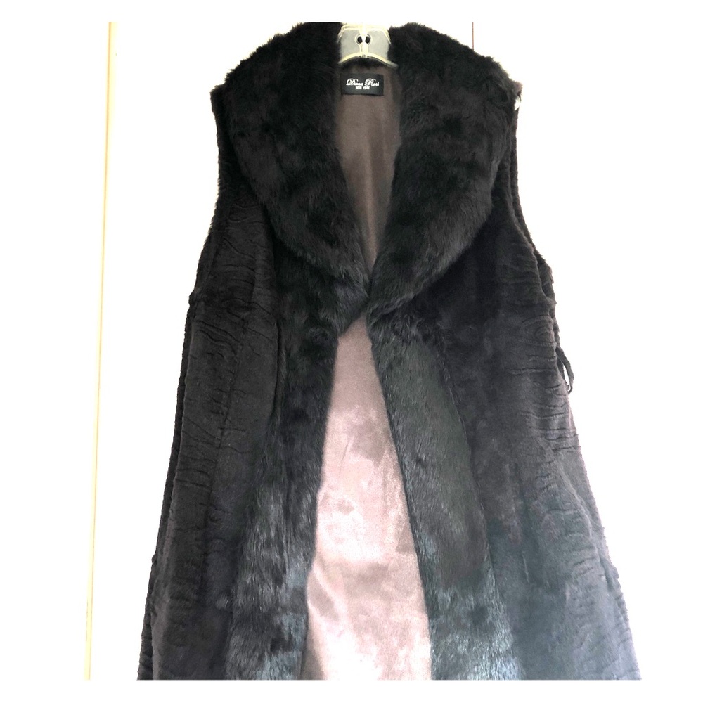 Diana Rosh fur vest size M